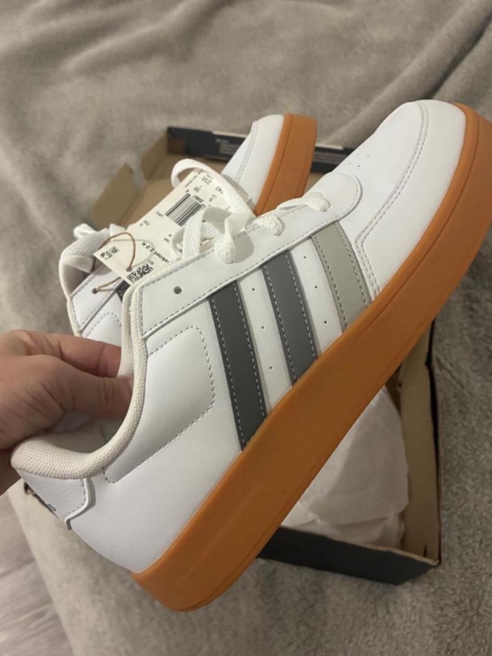 adidas Breaknet 2.0 K White Gray Gum Low Top Lace Up Athletic Sneaker in Box